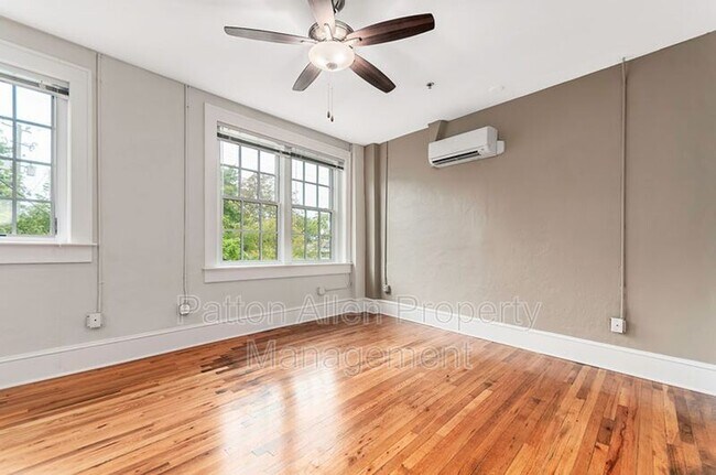 Building Photo - 444 Haywood Rd