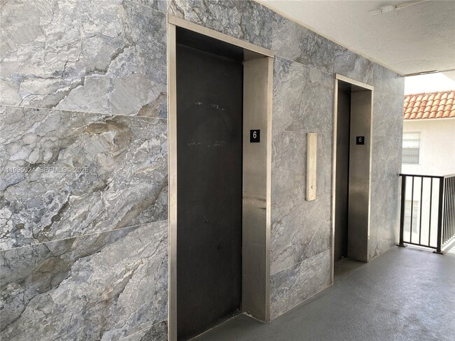 Foto del edificio - 12590 NE 16th Ave