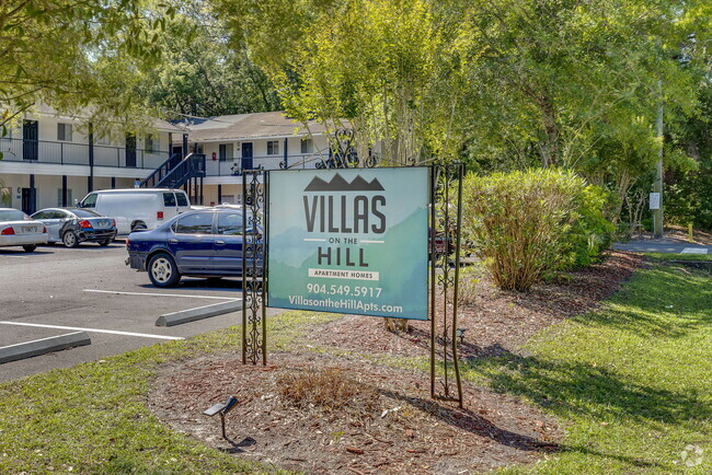 Building Photo - Villas On The Hill