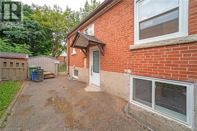 Photo du bâtiment - 172 E 34th St