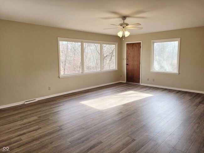 Foto del edificio - 1130 Tuck a Way Ridge Dr