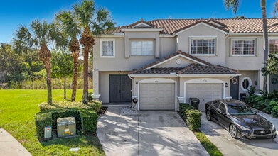 Building Photo - 4702 NW 59th Manor