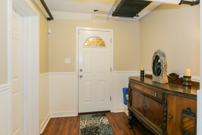 Foto del edificio - 419 E 46th St