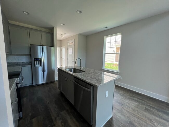 Building Photo - 1036 Abbott St