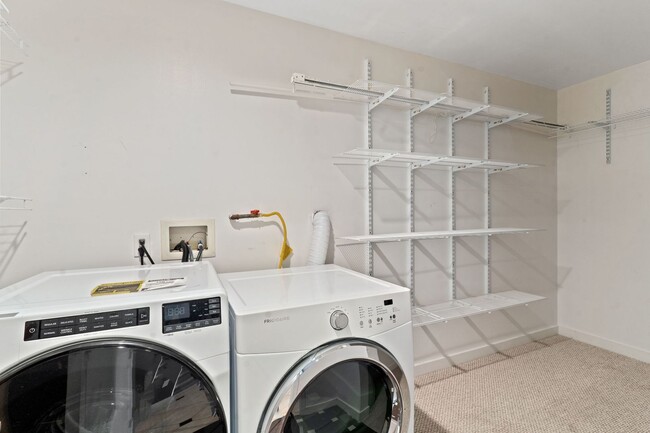 Building Photo - Tri-Level Inner Mission Live/Work Condo - ...