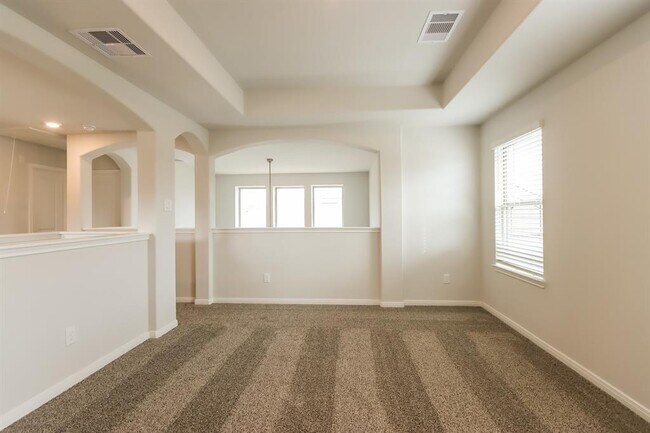 Building Photo - 26011 Babe Ruth Dr