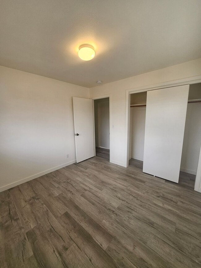 Building Photo - Beautiful and Large Country Home in Kamuela