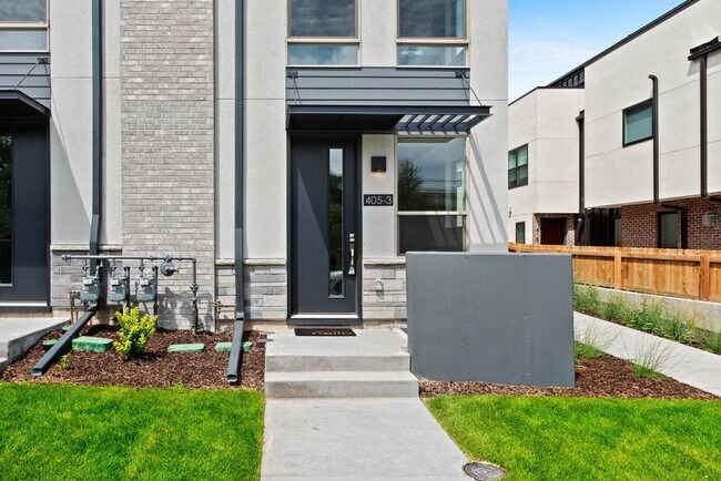 Building Photo - Beautiful Contemporary Home in Cherry Creek