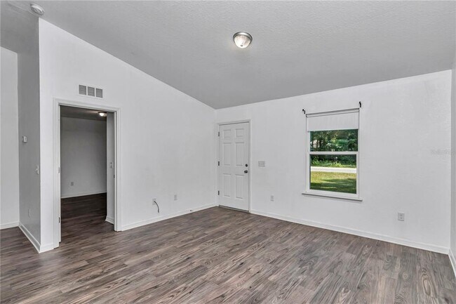 Foto del edificio - 5936 NW 56th Pl