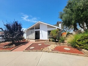 Building Photo - 7620 Lone Star St