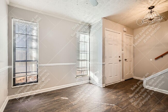 Building Photo - 6424 Woodstone Way