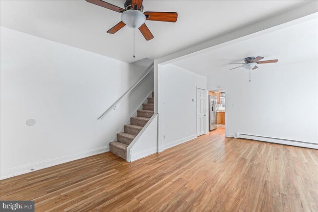 Building Photo - 632 Taylor Ave