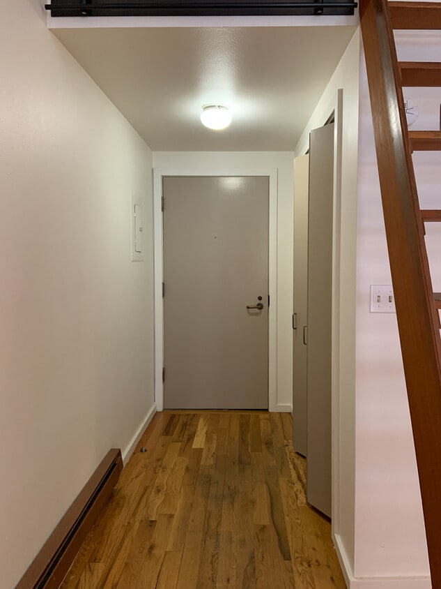 Primary Photo - 5403 Ballard Ave NW