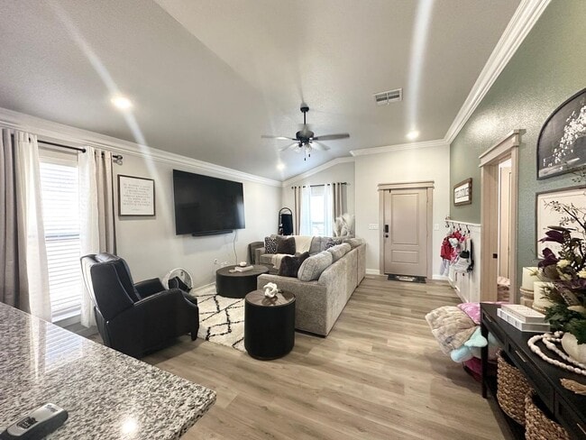 Foto del edificio - New Build 3 Bedroom 2 Bath For Lease