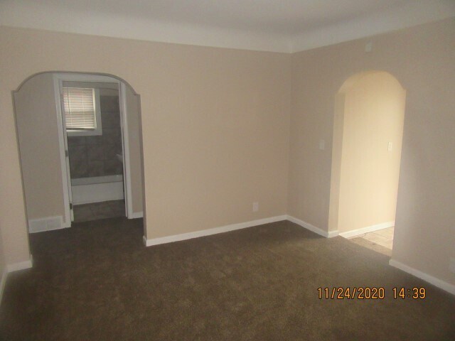 Building Photo - 28530 Glenwood St