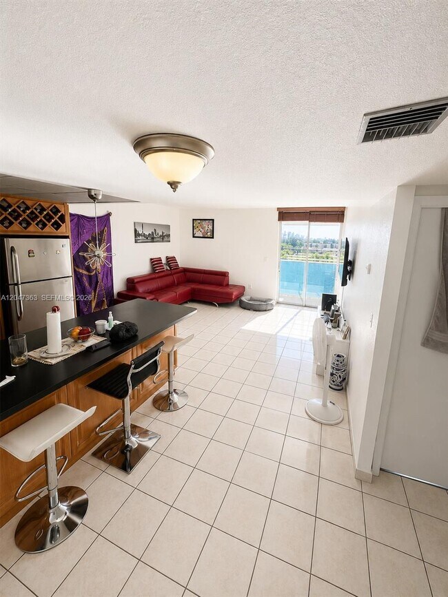 Foto del edificio - 5050 NW 7th St