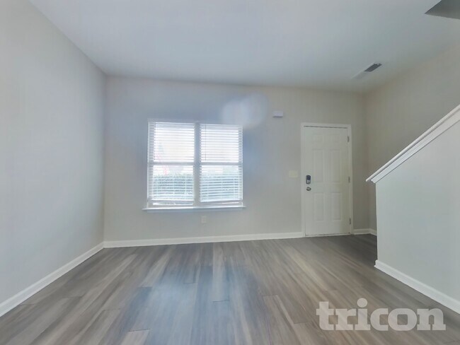 Foto del edificio - 54 Wyndham Ct