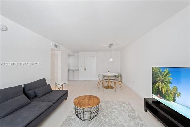 Foto del edificio - 1621 Collins Ave