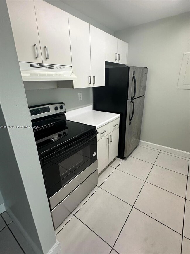 Foto del edificio - 2150 SW 16th Ave