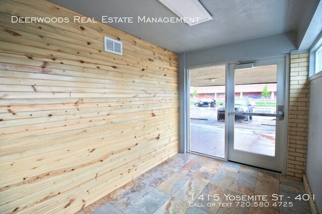 Building Photo - 1415 Yosemite St