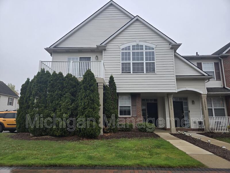 Primary Photo - 28875 Cullen Dr