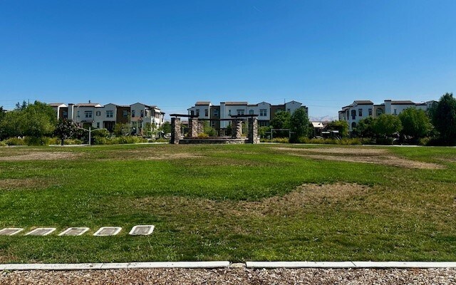 Foto del edificio - 2762 Forino Ln