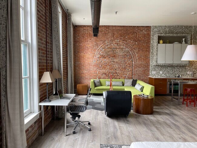Vista orientada al sur - 412 Delaware St