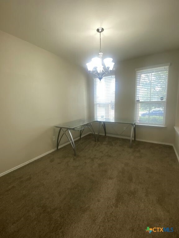 Foto del edificio - 4808 Green Meadow St