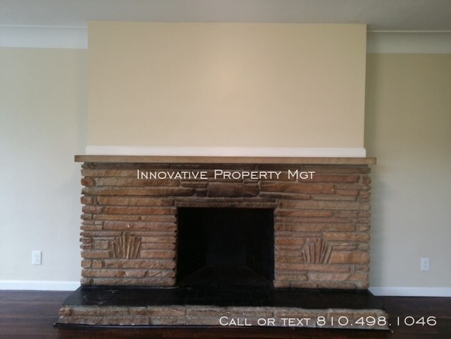 Building Photo - 3185 Hatherly Ave