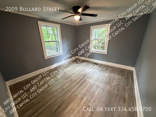 Building Photo - 2009 Bullard St