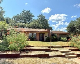 Building Photo - 2300 Rebel Rd