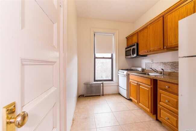 Foto del edificio - 1166 Sterling Pl