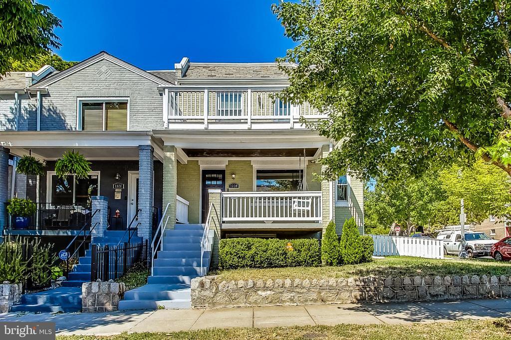 Foto principal - 1330 Staples St NE