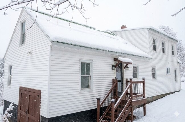 Building Photo - 3br/2bath Custom Remodeled Home Near Okemo