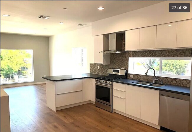 Foto del edificio - 606 N Harvard Blvd