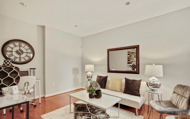 Foto del edificio - 3534 10th St NW