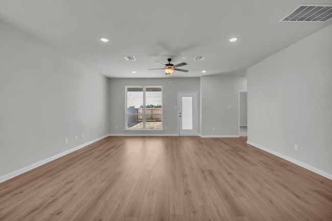 Building Photo - 1057 Shelby Dr