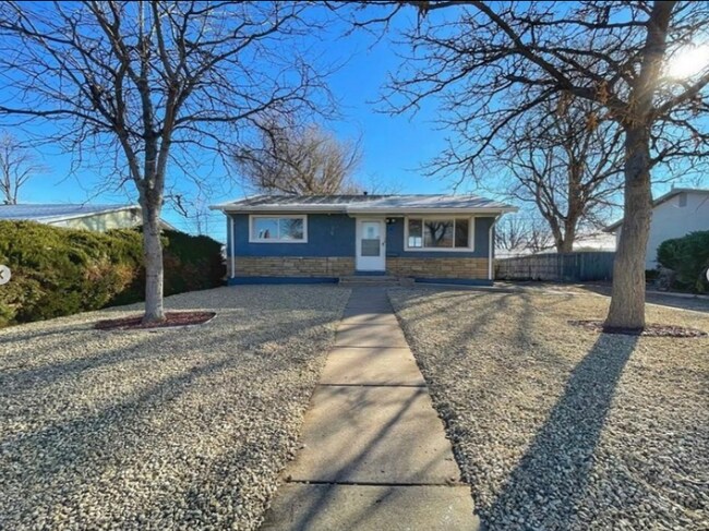 Building Photo - 2940 Lancaster Dr