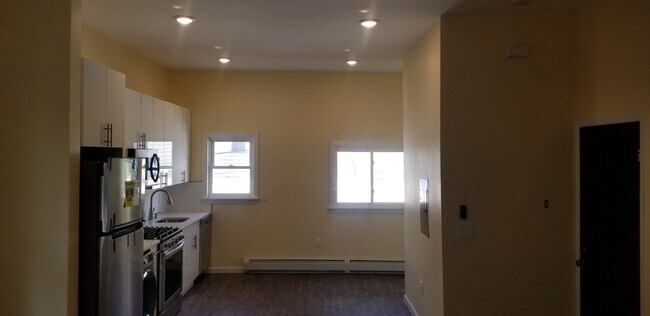 Foto del edificio - 548 41st St