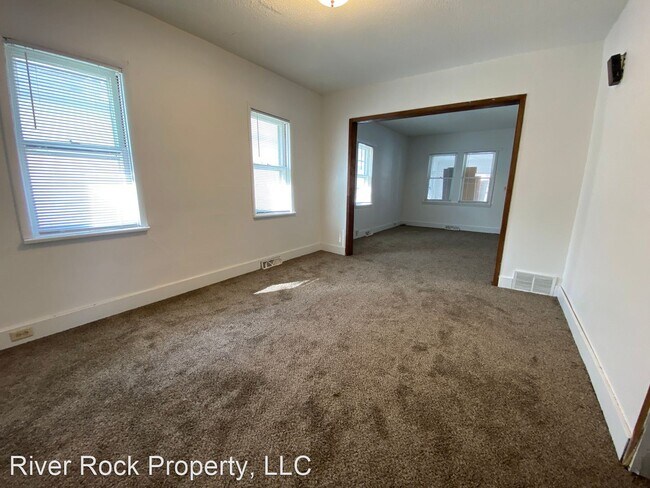 Building Photo - 4 br, 1.5 bath House - 1207 2nd Avenue South