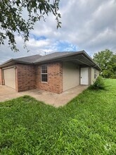 Building Photo - 3849 S Timbercreek Ave