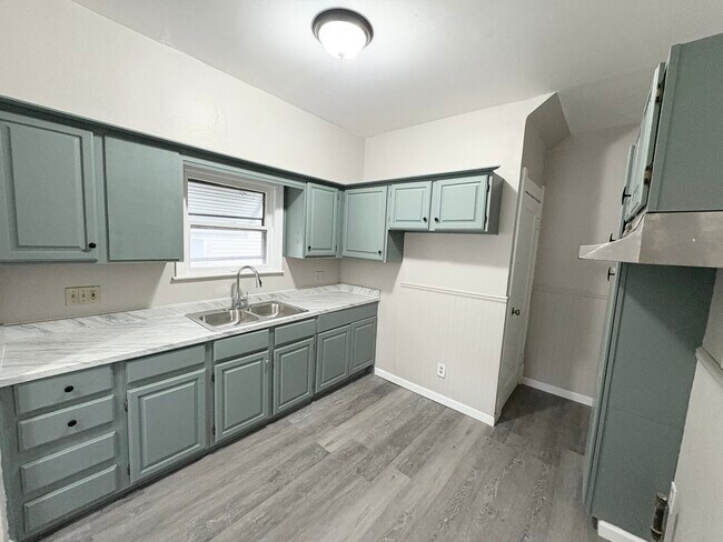 Building Photo - 4214 Westway St