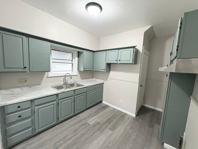 Foto del edificio - 4214 Westway St