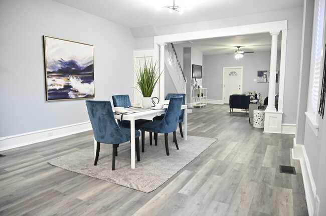 Dining room - 5548 Cedar Ave