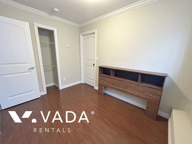 Photo du bâtiment - 1 Bedroom Basement Suite Rental 1-1152 Eas...
