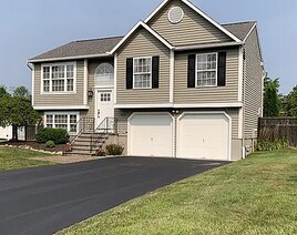 Foto del edificio - 6124 Owlwood Dr