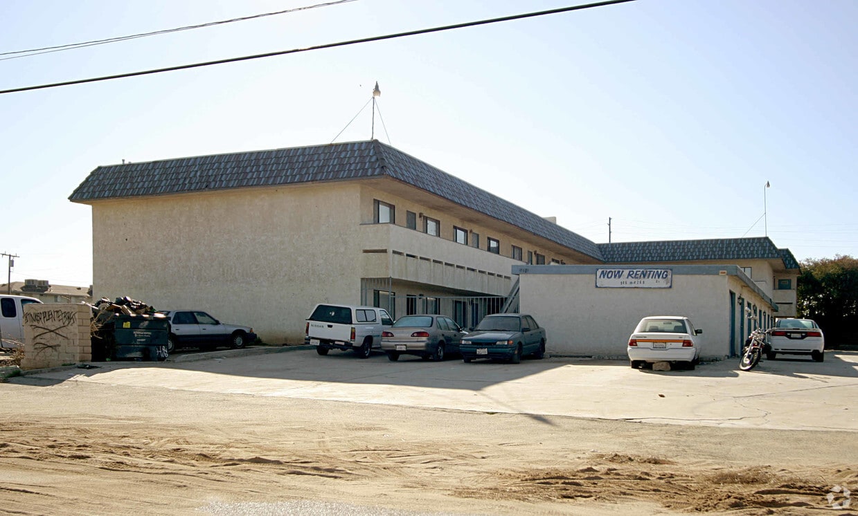 Primary Photo - 15615 Tokay St
