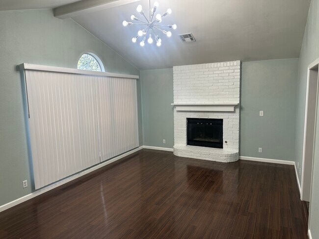 Foto del edificio - 9322 E 92nd St S