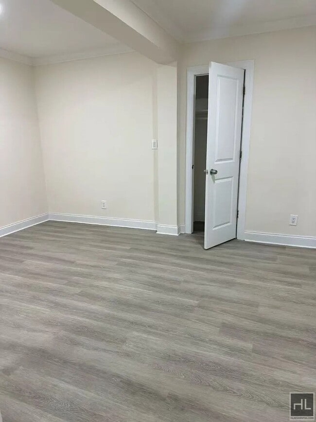 Foto del edificio - 72 ROAD