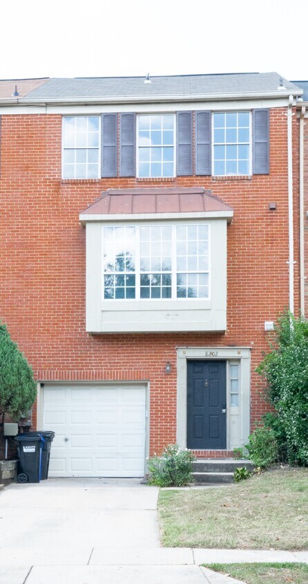 Foto principal - 8202 Ashford Blvd